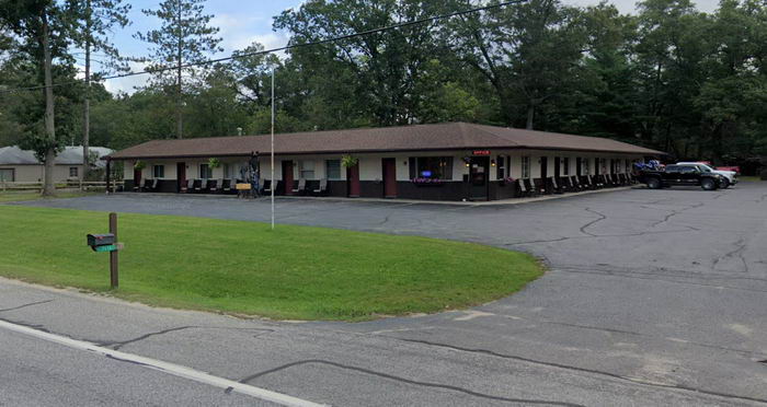 Outdoor Inn (Tarry Motel) - 2019 Street View - Now The Outdoor Inn